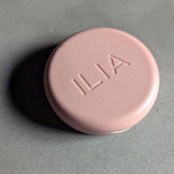 ILIA Beauty | Soft Focus Blurring Blush | Glimpse - Picture 9 of 16